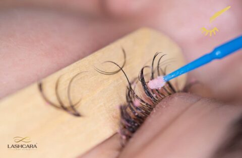 Lash extension refills and removal in Pune By lashcara